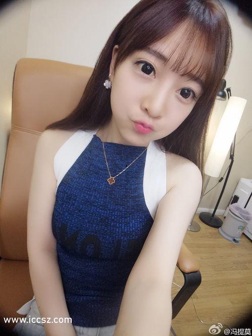 女主播伊琳在线视频,直播间的魅力女神